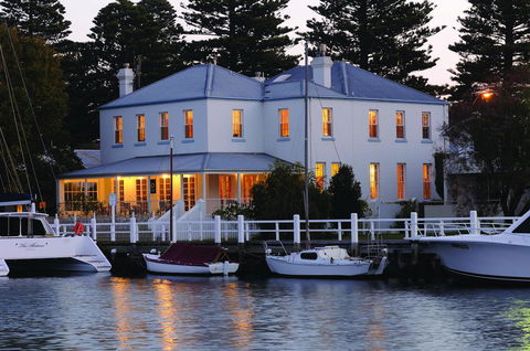 Oscars Waterfront Boutique Hotel - Surfers Gold Coast 3