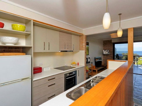 Our Place @ Fingal Bay - Surfers Gold Coast 3