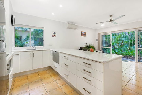 Outrigger Apartments Port Douglas - Surfers Gold Coast 1