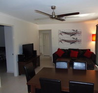 Palmgrove 2 - Rainbow Beach Pet Friendly Fully Fenced Air Conditioned Five Minutes To Beach - Surfers Gold Coast