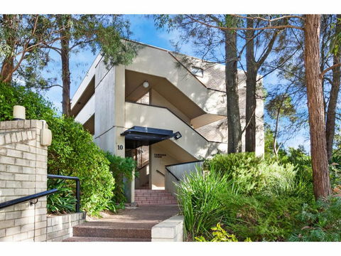 PANAMA-hosted By:L'Abode Accommodation - Surfers Gold Coast 1