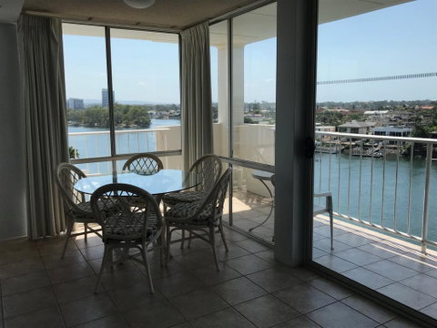 Panorama Tower Riverfront Apartments - Surfers Gold Coast 3