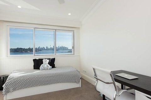 PANORAMIC HARBOUR VIEWS - Surfers Gold Coast 2