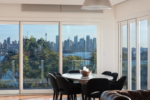 PANORAMIC HARBOUR VIEWS - Surfers Gold Coast 1
