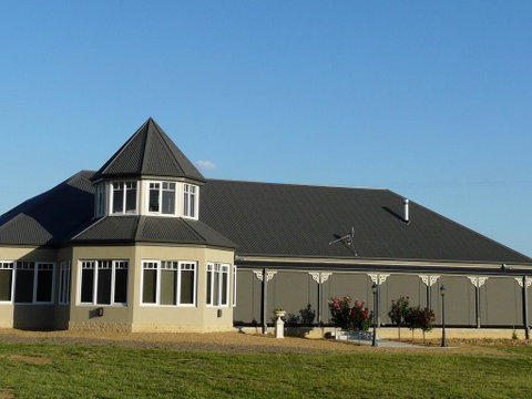 Paringa Grove Homestead - Surfers Gold Coast 0