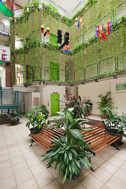 Peninsular Apartments - Surfers Gold Coast 3