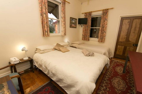 Pierrepoint Bed & Breakfast - Surfers Gold Coast 1