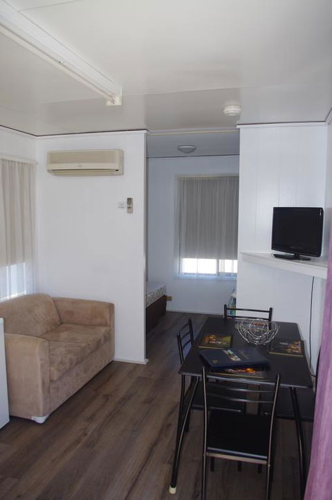 Pioneer Tourist Park - Surfers Gold Coast 3