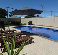 Ploughmans Motor Inn - Surfers Gold Coast