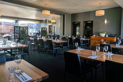 Prince Of Wales Hotel - Surfers Gold Coast 1