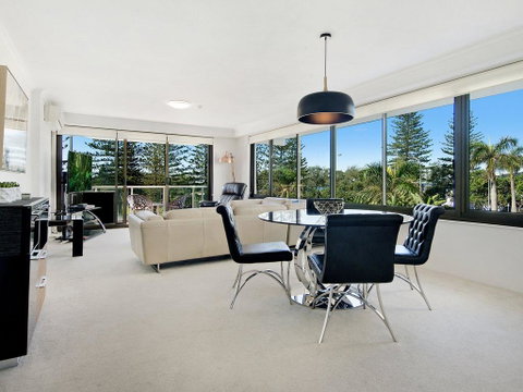 Private Apartment - Central Broadbeach - Surfers Gold Coast 0