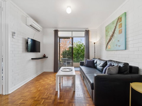 Pronto Apartments - Surfers Gold Coast 3