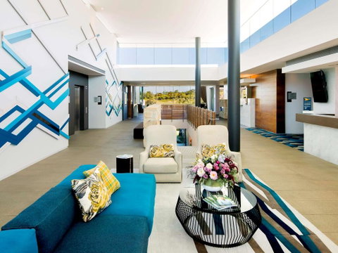 Pullman Magenta Shores Resort - Surfers Gold Coast 2