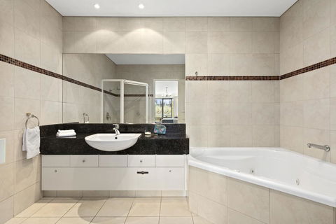 Quality Hotel Parklake Shepparton - Surfers Gold Coast 3