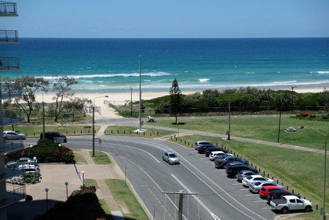 Queensleigh - Surfers Gold Coast 2