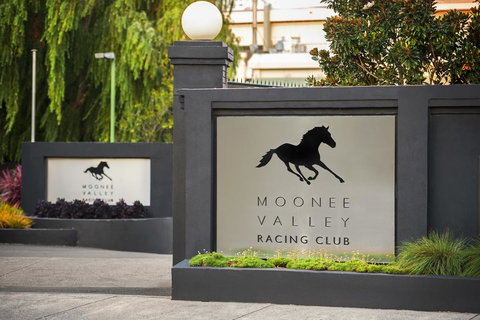 Quest Moonee Valley - Surfers Gold Coast 1