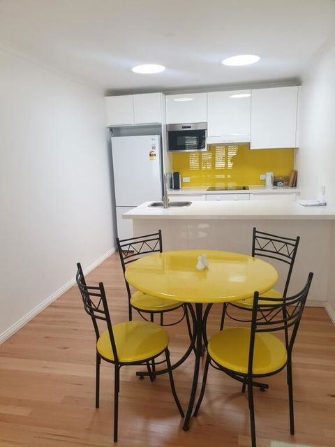 Race Course Apartments - Surfers Gold Coast 3