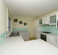 Reef Close 1/2 - Surfers Gold Coast