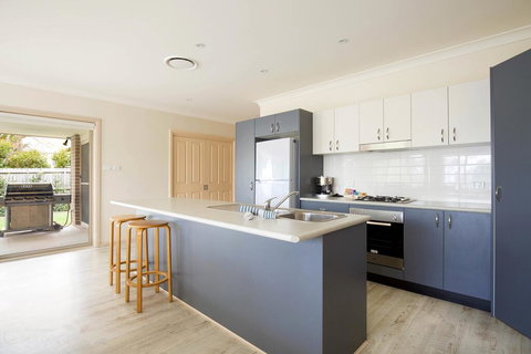 Refresham - Surfers Gold Coast 3