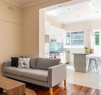 RELAXED FAMILY HOME WILLOUGHBY - Surfers Gold Coast