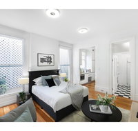 Renovated studio in bohemian area close to city - Surfers Gold Coast