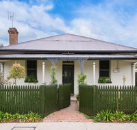 Roalies Farm House - Surfers Gold Coast