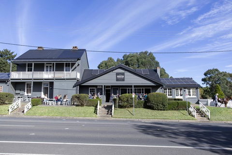Robertson Public House And Kitchen - Surfers Gold Coast 0