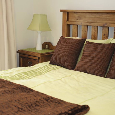Robin Hill Retreat - Surfers Gold Coast 3