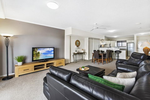 Rovera Apartments - Surfers Gold Coast 1
