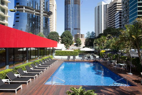 Royal On The Park - Surfers Gold Coast 1