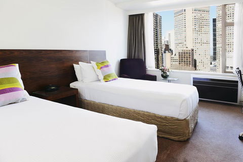Rydges Melbourne - Surfers Gold Coast 3