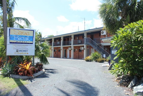Sarina Beach Motel - Surfers Gold Coast 2