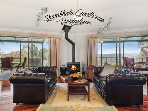Shambhala Guesthouse - Surfers Gold Coast 0
