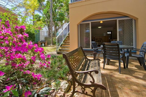 Shoal Bay Avenue, Unit 1/7 - Surfers Gold Coast 0