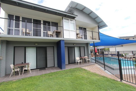 Shoredrive Motel - Surfers Gold Coast 1
