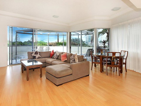 Silver Sea On Sixth Resort - Surfers Gold Coast 2