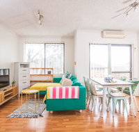 SIMPLE COMFORT 2bed1bath Unit in Meadowbank - Surfers Gold Coast