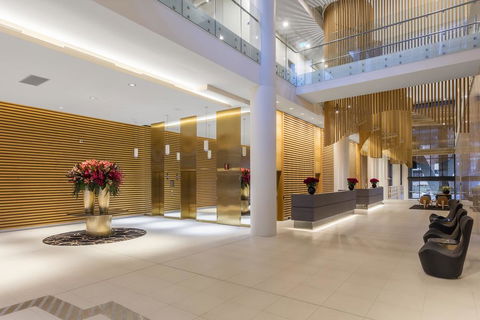 SKYE Hotel Suites Parramatta - Surfers Gold Coast 1