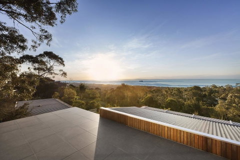 Skyluxe Luxury Retreat With Water Views And Deluxe Interior From Every Room - Surfers Gold Coast 1