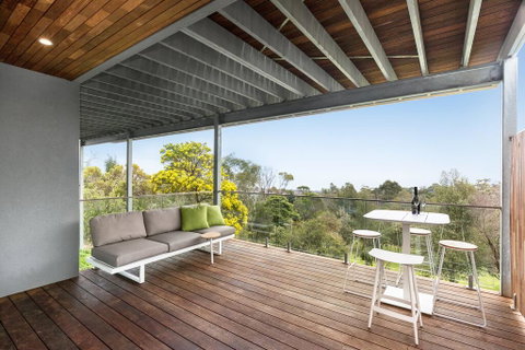 Skyluxe Luxury Retreat With Water Views And Deluxe Interior From Every Room - Surfers Gold Coast 2