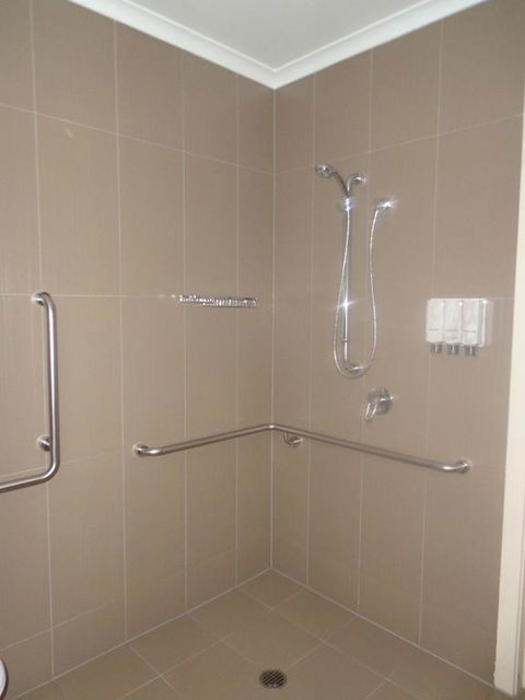 Smart Stayzzz Inns - Surfers Gold Coast 3