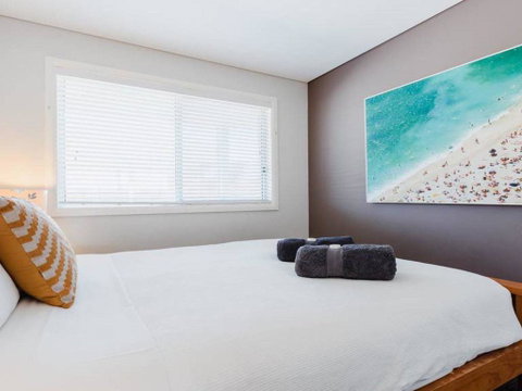 SOLARIS @ Fingal Bay - Surfers Gold Coast 3