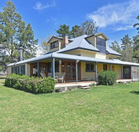 Soldiers Cottage picturebook vineyard home - Surfers Gold Coast