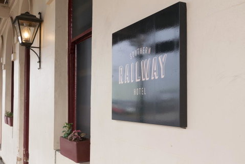 Southern Railway Hotel - Surfers Gold Coast 2