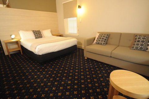 Sovereign Hill Hotel - Surfers Gold Coast 2