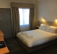 Spa Village Travel Inn - Surfers Gold Coast