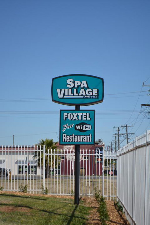 Spa Village Travel Inn - Surfers Gold Coast 3