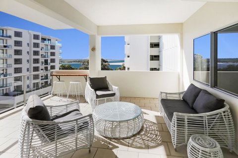 Space Holiday Apartments - Surfers Gold Coast 1
