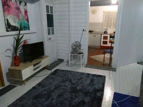 Spacious Apartment - Surfers Gold Coast 2