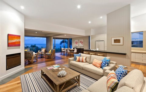 Spacious With Surf Views, Sunshine Beach - Surfers Gold Coast 2